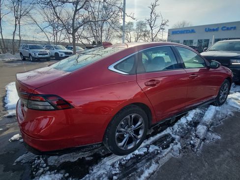 Used 2025 Honda Accord EX-L image 3