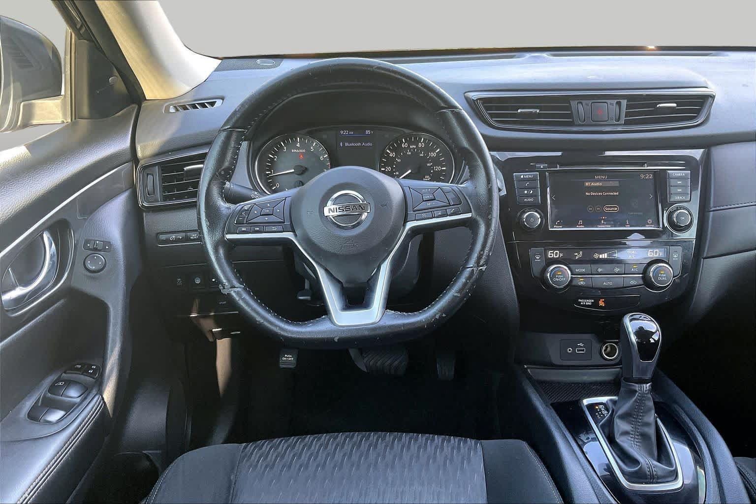 Used 2020 Nissan Rogue SV FWD image 6