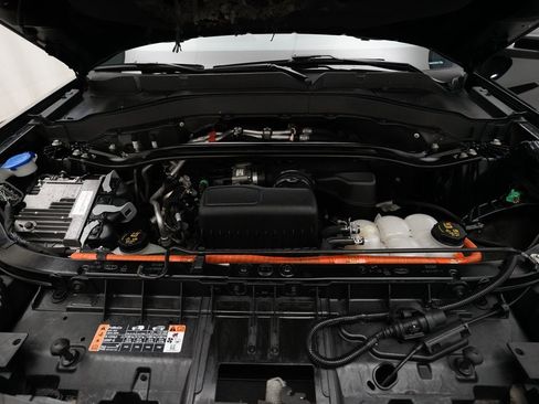 Used 2022 Ford Explorer Limited image 3