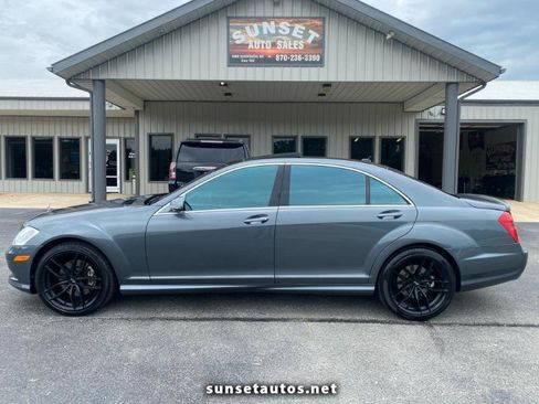 Used 2009 Mercedes-Benz S 550 4MATIC image 1