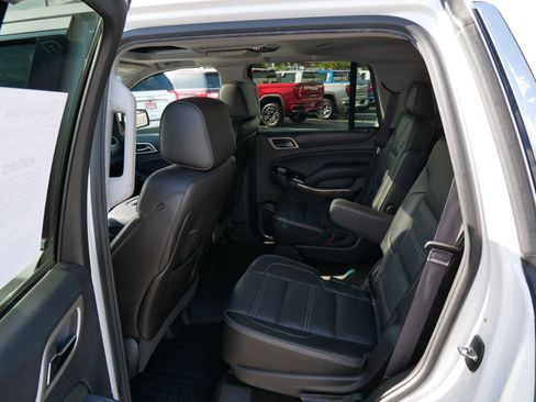 Used 2016 GMC Yukon Denali w/ Open Road Package AWD/4WD image 10