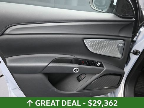 Used 2024 Maserati Grecale GT AWD/4WD image 17