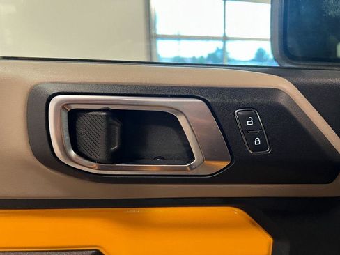 Used 2022 Ford Bronco Wildtrak image 26