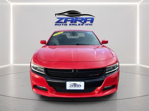 Used 2018 Dodge Charger GT image 2