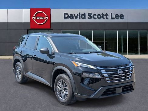Used 2026 Nissan Rogue S FWD image 4