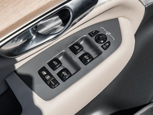 New 2026 Volvo XC90 B6 Ultra w/ Lounge Package image 35