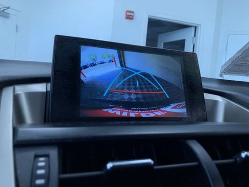 Used 2015 Lexus NX 200t AWD image 29