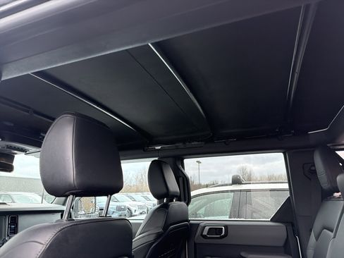 Used 2023 Ford Bronco Black Diamond w/ Sasquatch Package image 24