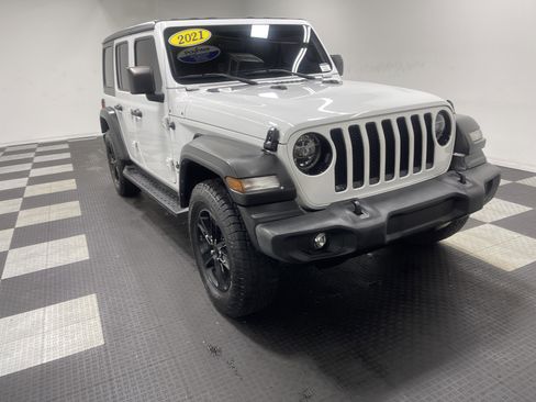 Used 2021 Jeep Wrangler Unlimited Sport image 6