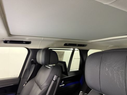 Used 2025 Land Rover Range Rover Autobiography AWD/4WD image 22