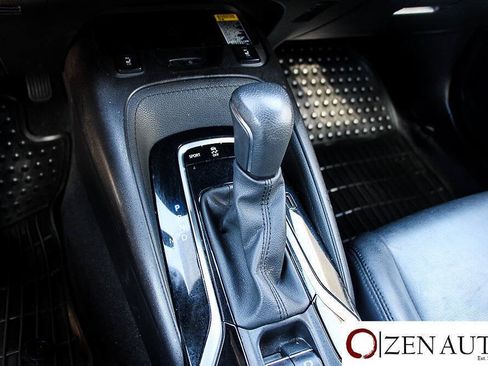 Used 2020 Toyota Corolla XSE FWD image 12