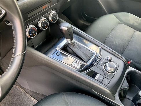 Used 2018 MAZDA CX-5 Sport FWD image 17