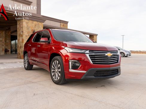 Used 2022 Chevrolet Traverse Premier image 2