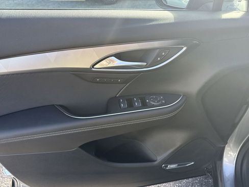Certified 2025 Buick Envision Sport Touring image 29