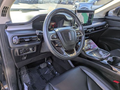 Used 2023 Lincoln Nautilus Standard w/ Premium Package image 14