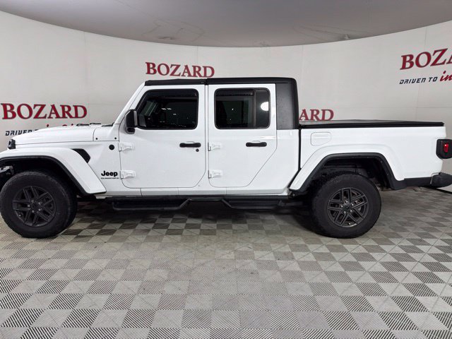 Used 2024 Jeep Gladiator Sport AWD/4WD image 7
