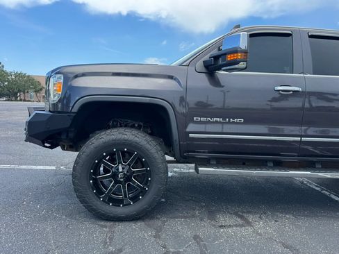 Used 2015 GMC Sierra 2500 Denali w/ Duramax Plus Package AWD/4WD image 12