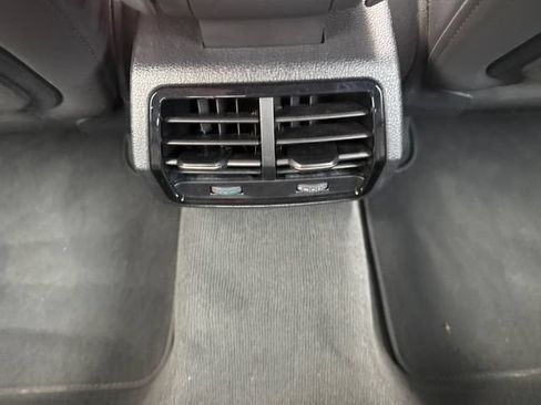 Used 2025 Audi Q3 2.0T Premium AWD/4WD image 26