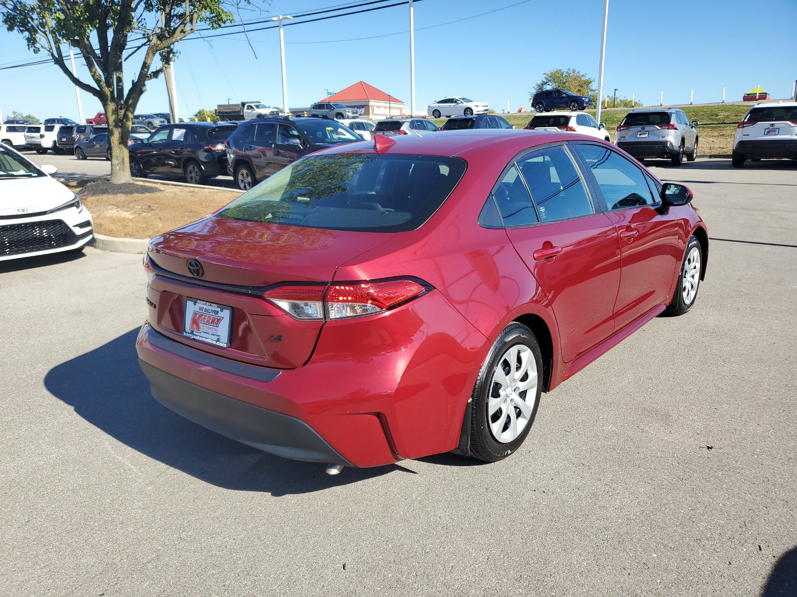 Used 2024 Toyota Corolla LE FWD image 4