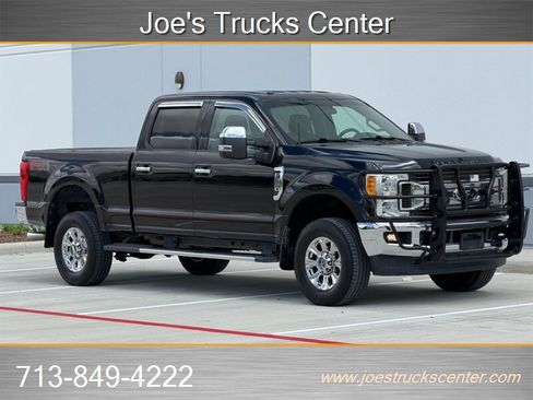 Used 2017 Ford F350 XLT w/ XLT Premium Package AWD/4WD image 11