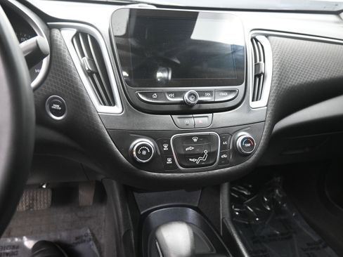 Certified 2024 Chevrolet Malibu RS image 15