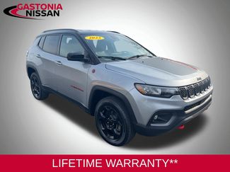 Used 2023 Jeep Compass Trailhawk video 2