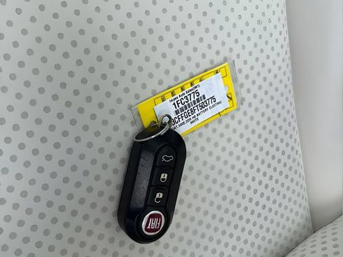 Used 2015 FIAT 500 e FWD image 17