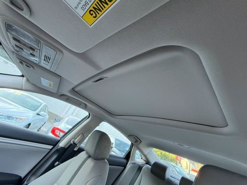 Used 2019 Honda Civic EX image 28
