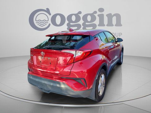 Used 2020 Toyota C-HR LE FWD image 7