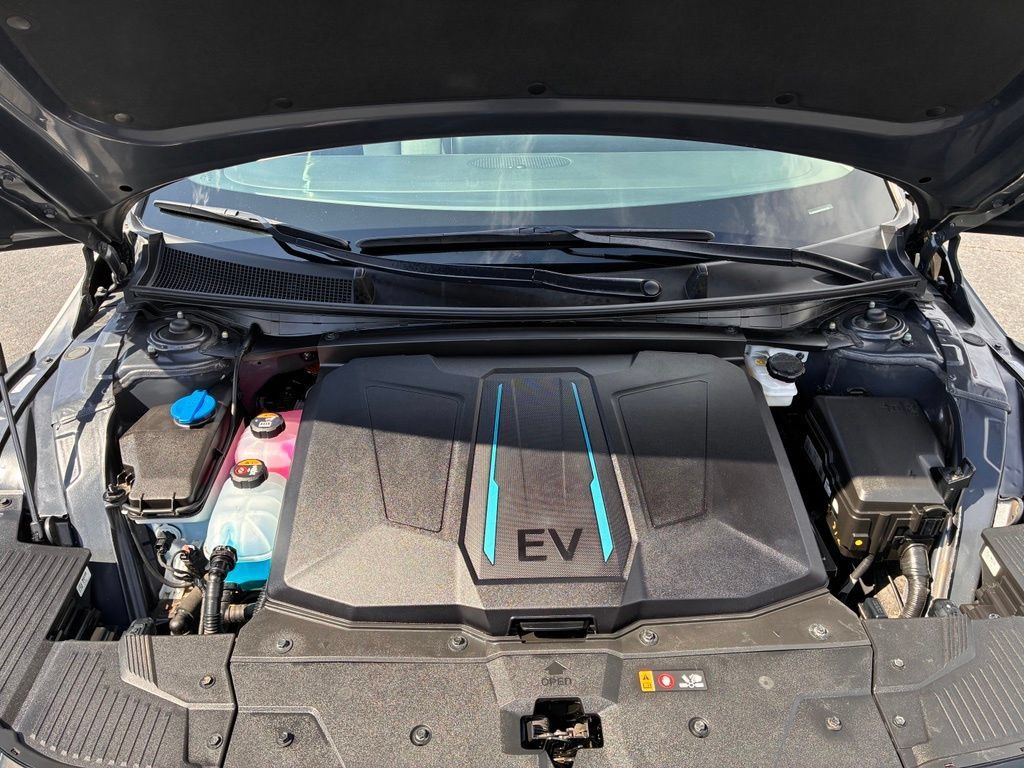 Certified 2023 Hyundai Ioniq 5 SEL AWD/4WD image 9
