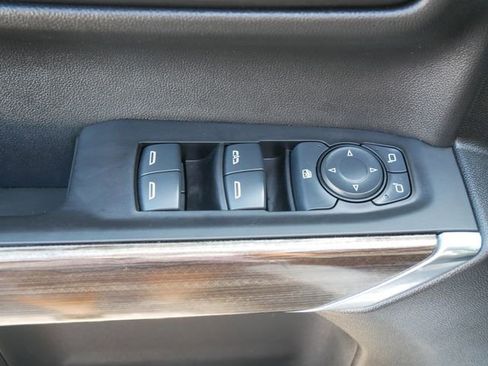 Used 2021 Chevrolet Silverado 1500 LT image 22