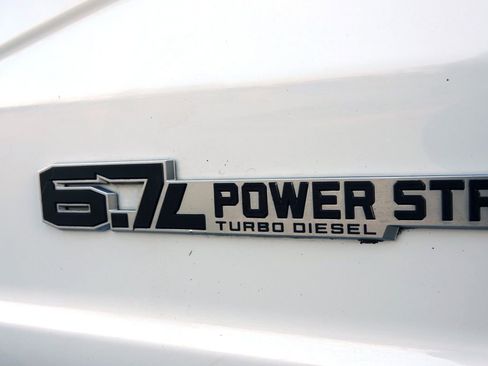 Used 2023 Ford F250 XLT w/ FX4 Off-Road Package image 30