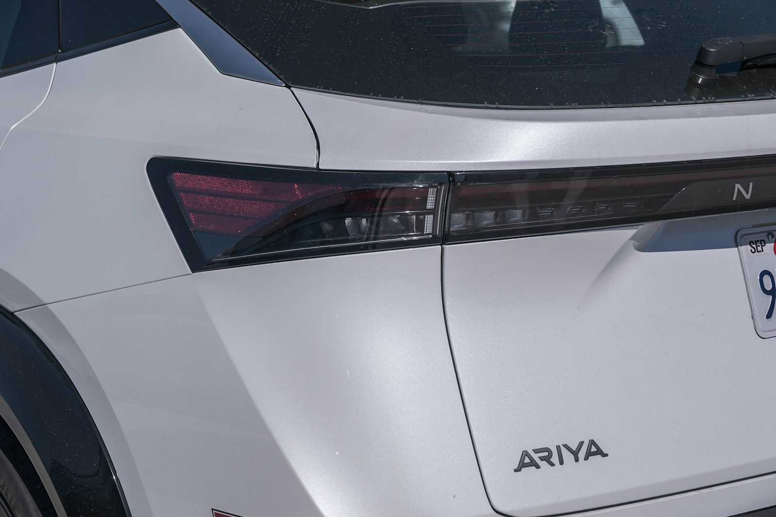 Used 2024 Nissan Ariya FWD image 7