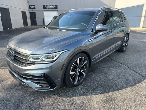 Used 2023 Volkswagen Tiguan SEL R-Line AWD/4WD image 6