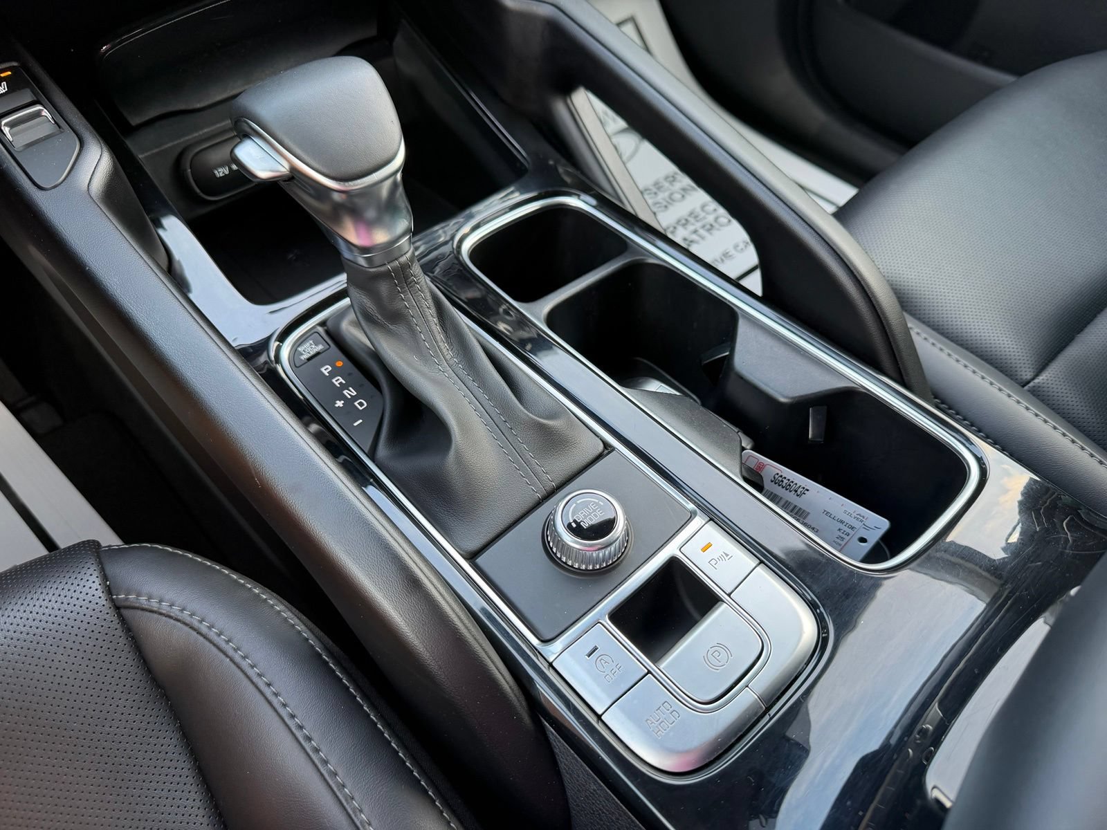 Used 2025 Kia Telluride S FWD image 25
