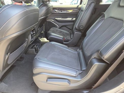 Used 2022 Jeep Grand Cherokee L Laredo RWD image 24