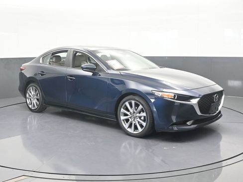 Used 2025 MAZDA MAZDA3 s image 8