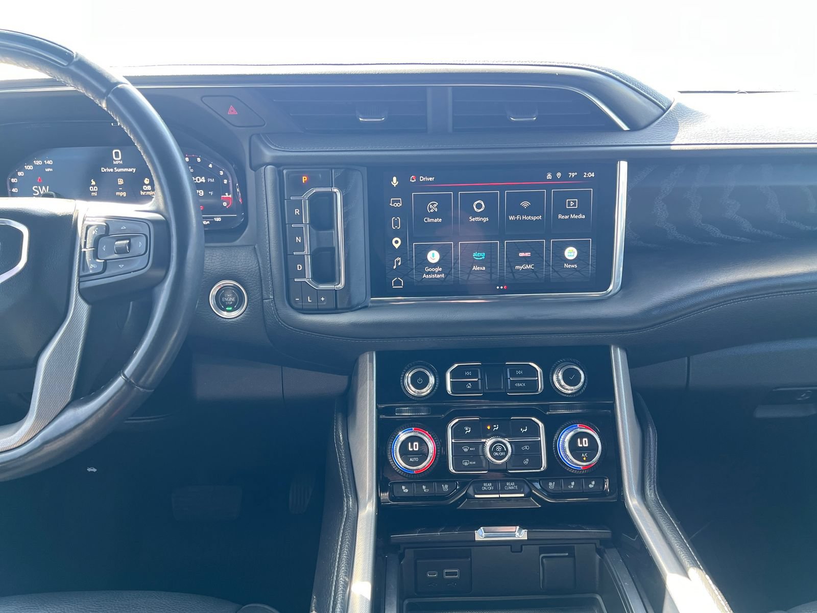 Used 2023 GMC Yukon XL Denali w/ Denali Reserve Package AWD/4WD image 27