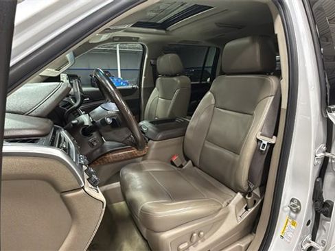 Certified 2018 Chevrolet Suburban Premier image 12