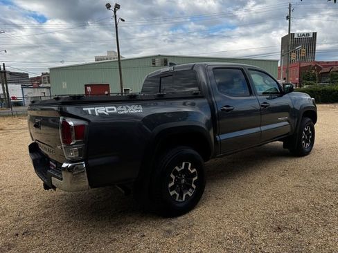 Used 2022 Toyota Tacoma 4x4 Double Cab image 18