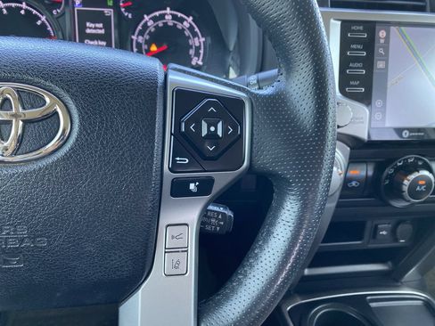 Used 2021 Toyota 4Runner SR5 Premium w/ Moonroof Package RWD image 26