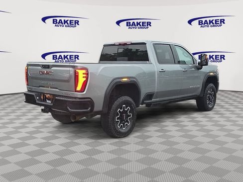 Used 2025 GMC Sierra 2500 AT4X AWD/4WD image 5