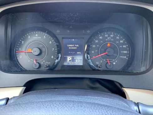 Used 2015 Toyota Sienna LE AWD/4WD image 26