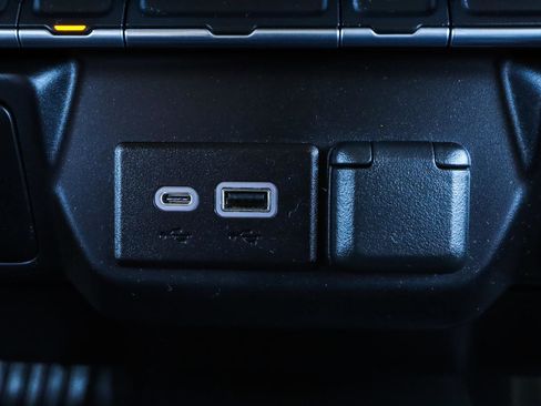 Used 2022 Chevrolet Silverado 1500 W/T w/ WT Value Package image 10