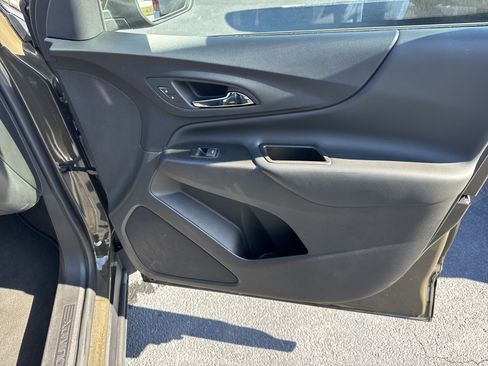 Used 2024 Chevrolet Equinox LT image 35