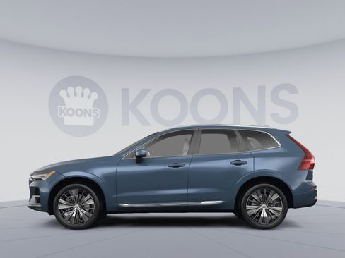 Used 2023 Volvo XC60 B6 Ultimate w/ Protection Package Premier AWD/4WD image 2