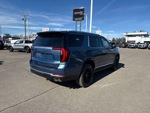 New 2026 GMC Yukon Denali w/ Sun & Power Step Package image 5
