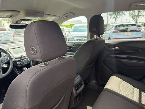 Used 2018 Chevrolet Equinox LT FWD image 27