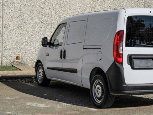 Used 2017 RAM ProMaster City Tradesman image 12