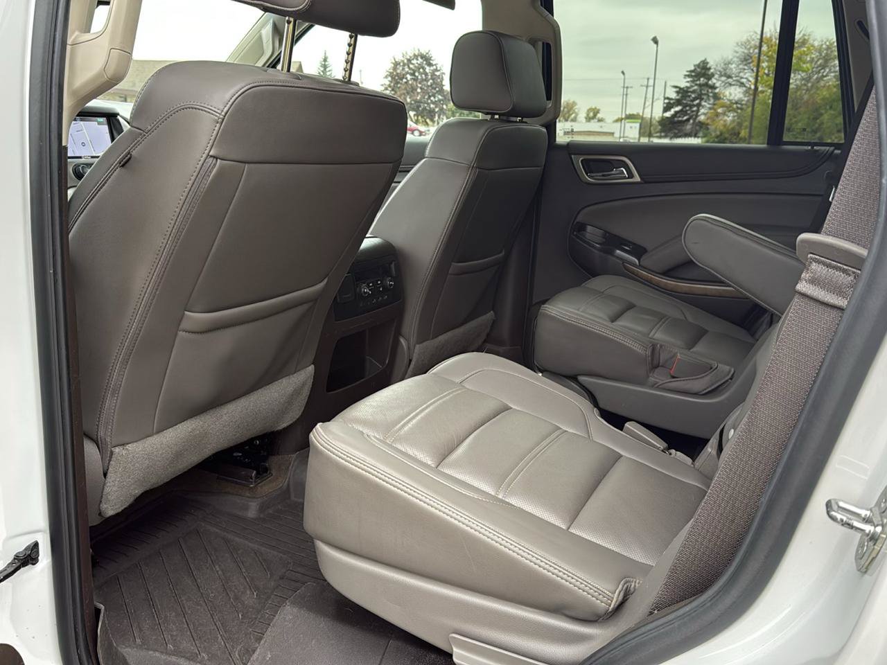 Used 2019 GMC Yukon Denali w/ Denali Ultimate Package AWD/4WD image 29